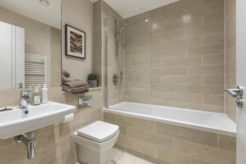 5* Luxury, City Centre, Brand New Development Белфаст Екстериор снимка